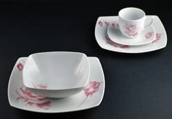 69-dlg excentric grote bloem roze eetservies en koffieservies van Bavaria